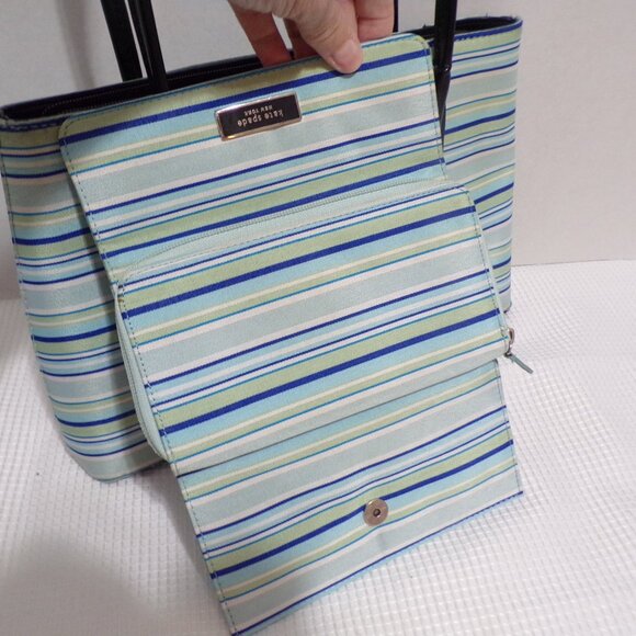 Kate Spade NY Hand Bag Wallet & Check Book Holder - Picture 7 of 11